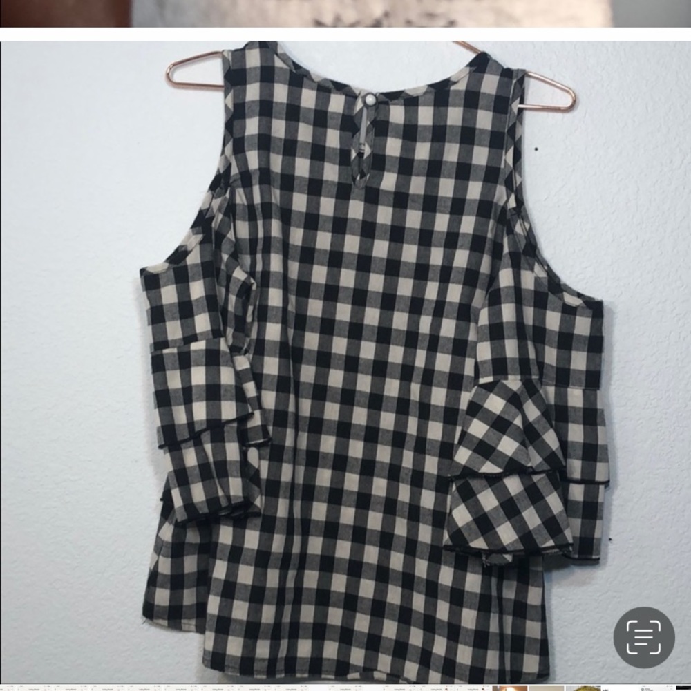 Ces Femme cold shoulder ruffle sleeve plaid top - Picture 3 of 5